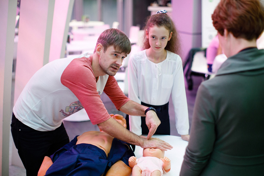 Важно говорить с этими детьми: в Ростовской области призеры Международной Премии #МЫВМЕСТЕ провели мастер-классы для 500 маленьких беженцев