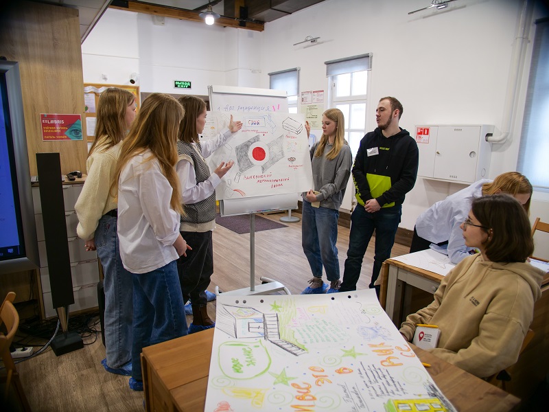 Победители Премии #МЫВМЕСТЕ провели объединяющий флешмоб в 6 городах России