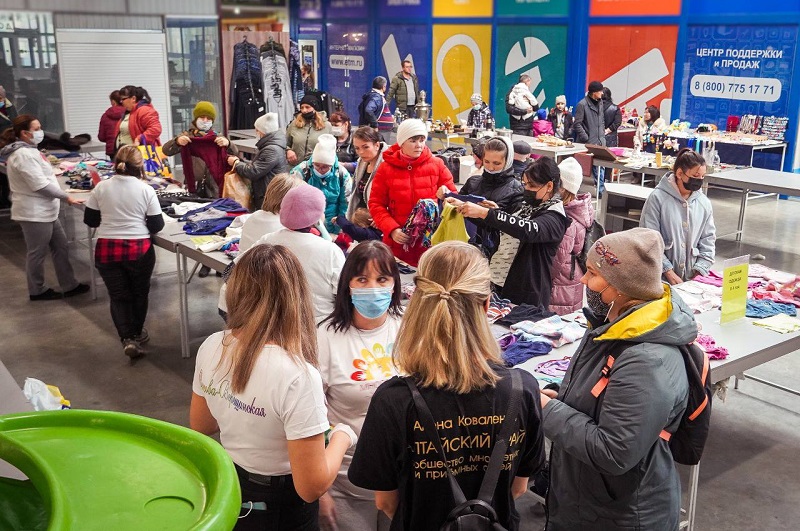 Помощь из гардероба: в Алтайском крае победитель Премии #МЫВМЕСТЕ проведет акцию по обмену одеждой