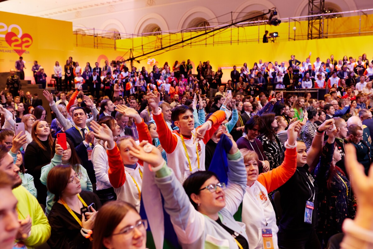 Доброволец из Пакистана одержала победу в спецноминации Международной Премии #МЫВМЕСТЕ