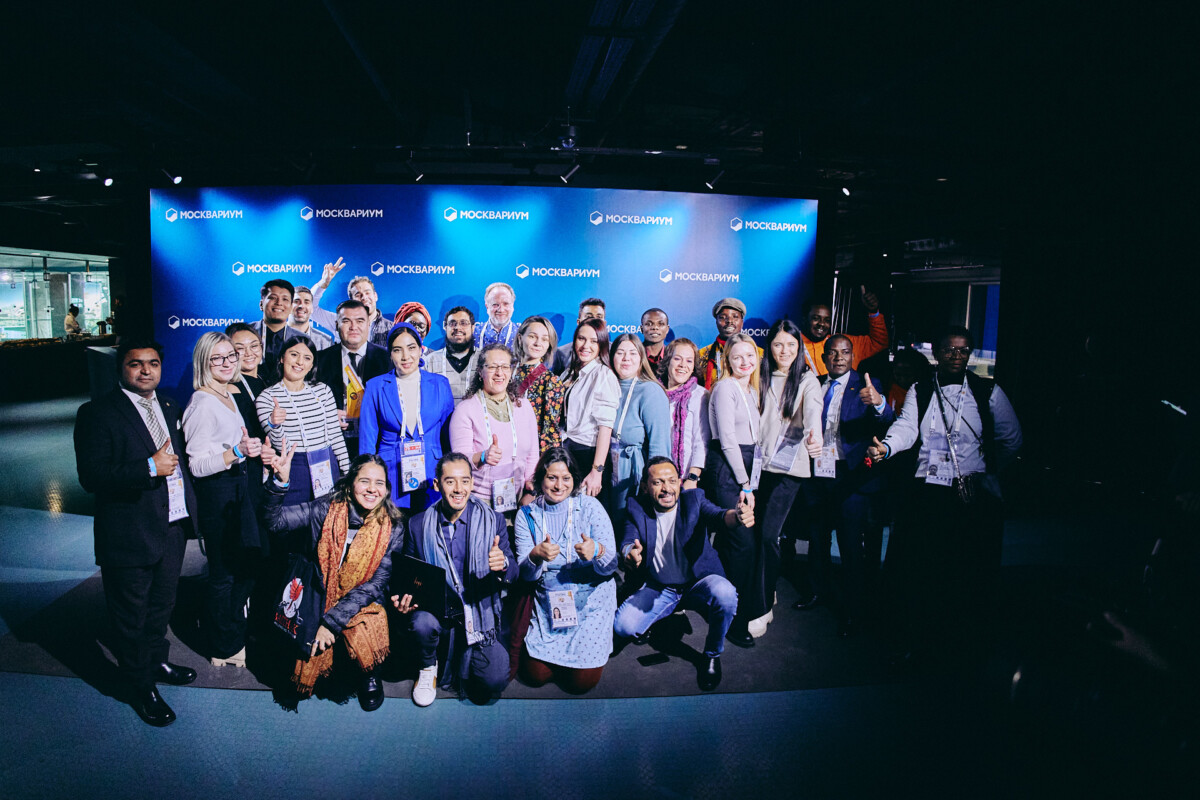 «Природа в нас не нуждается, это мы нуждаемся в ней»: как иностранные эковолонтёры спасают Планету и налаживают партнёрства обсудили на Форуме #МЫВМЕСТЕ-2023